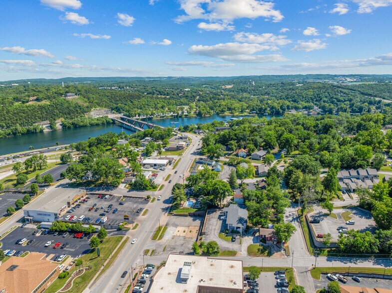 More Photos Of 500 S 2nd St, Branson Specialty For Sale
