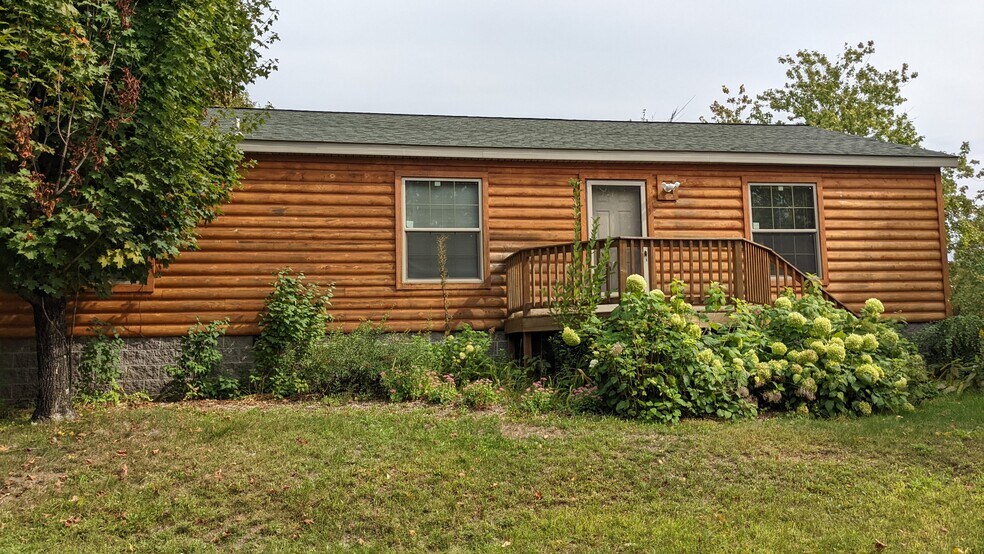 More Photos Of 26001 Heinz Rd, Willow River Specialty For Sale