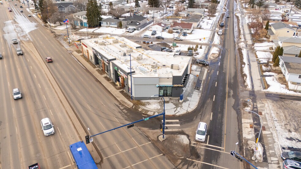 More Photos Of 5811 132, Edmonton Storefront For Sale