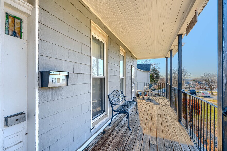 More Photos Of 10-14 E Overlea Ave, Baltimore Apartments For Sale