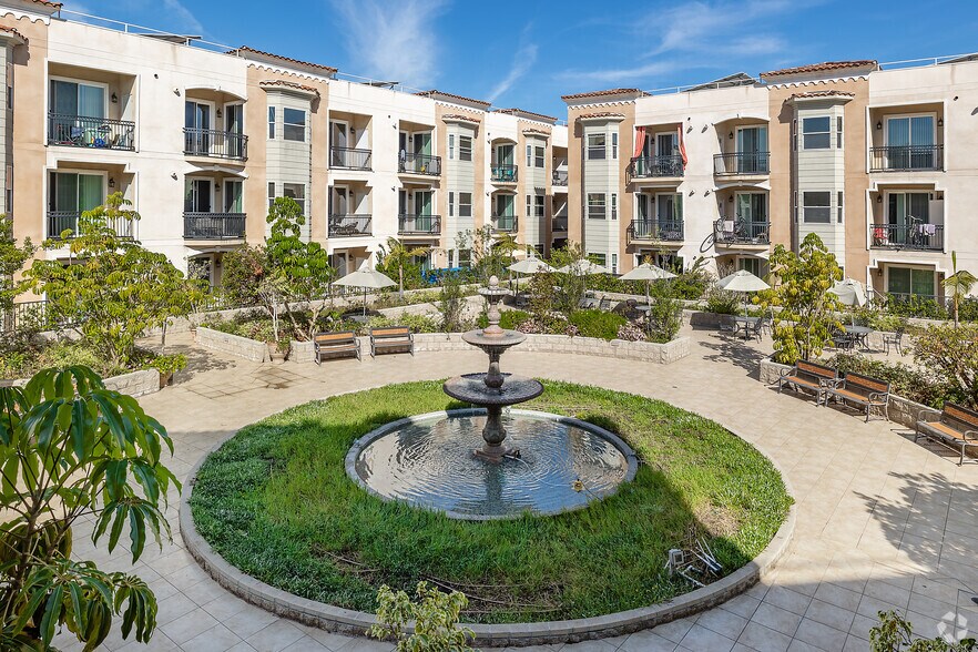 More Photos Of 14105 Chadron Ave, Hawthorne Apartments For Lease