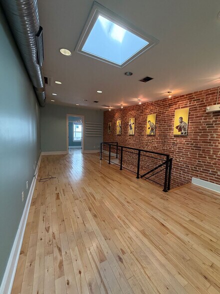 More Photos Of 3237 Eastern Ave, Baltimore Office For Lease