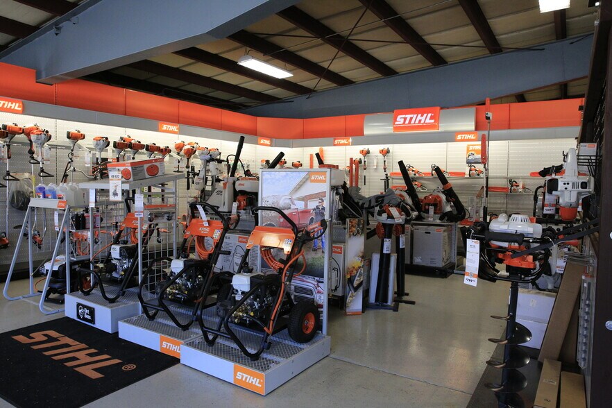 More Photos Of 970 MA-134 Rt, South Dennis Service Station For Sale