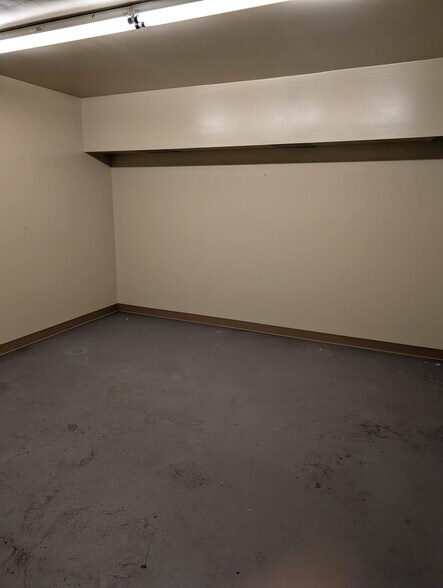 More Photos Of 4716-4736 Wilmington Pike, Dayton Storefront Retail Office For Lease