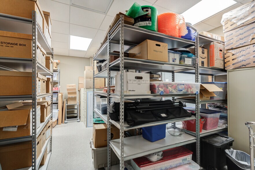 More Photos Of 5241 98th St, Lubbock Office For Sale