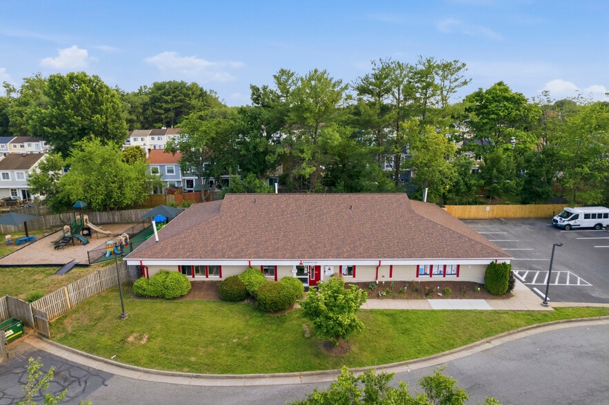 More Photos Of 83 Sugarland Run Dr, Sterling Daycare Center For Lease