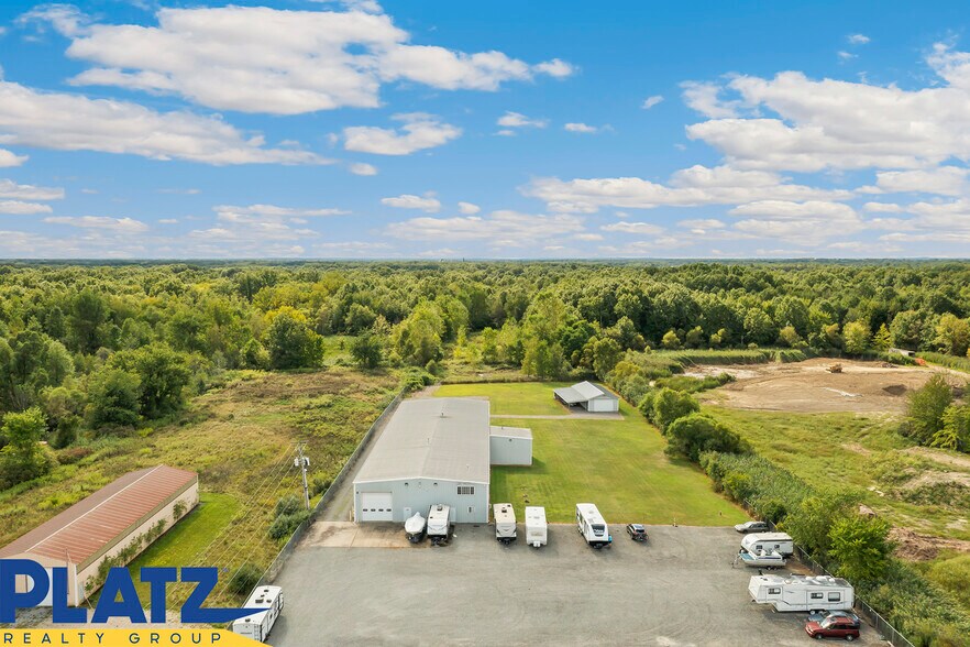 More Photos Of 3603 Larchmont NE ave, Warren Warehouse For Sale