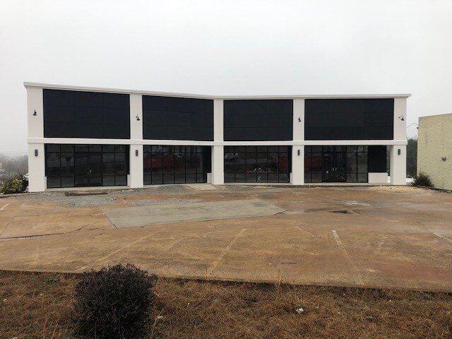 More Photos Of 6209 Lee Hwy, Chattanooga Storefront For Lease