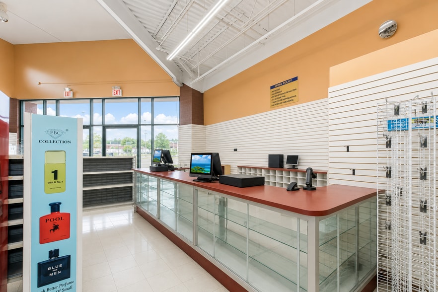 More Photos Of 4255-4285 Amboy Rd, Staten Island General Retail For Lease