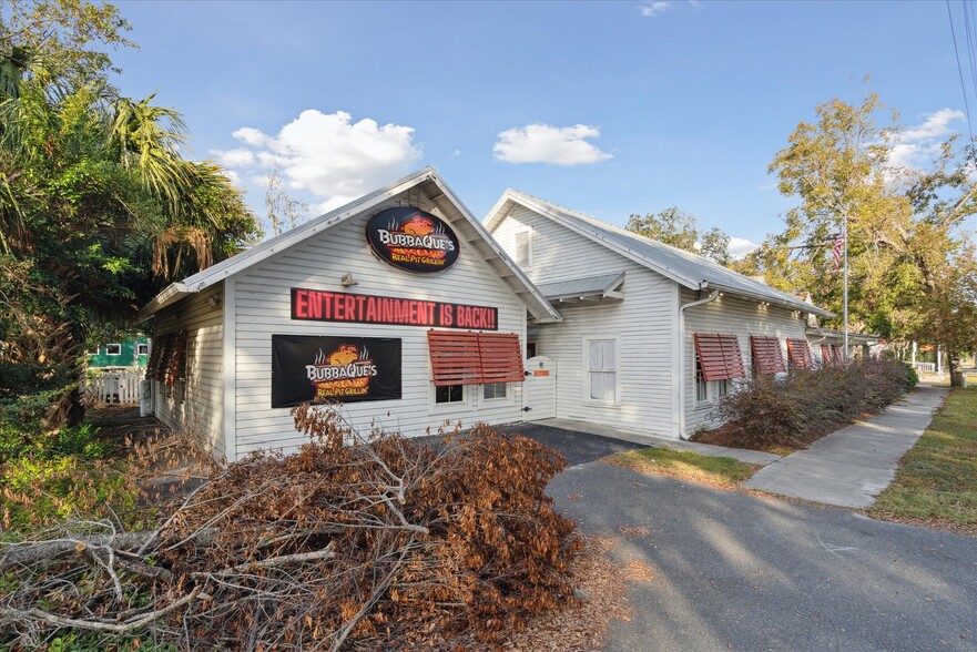 Primary Photo Of 115 NW 1st St, Trenton Restaurant For Sale