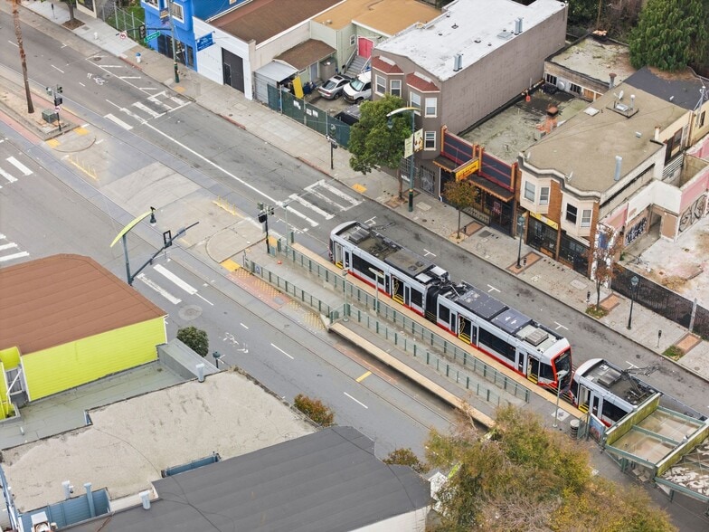 More Photos Of 1603 Revere Ave, San Francisco Apartments For Sale