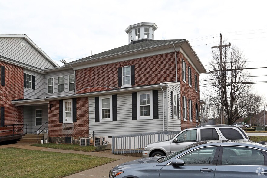 Primary Photo Of 555 2nd Ave, Collegeville Medical For Lease