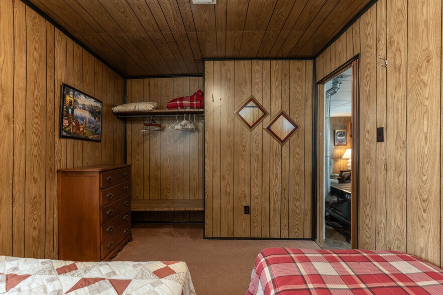 More Photos Of 229 E Lake Emily Rd, Crystal Falls Trailer Camper Park For Sale