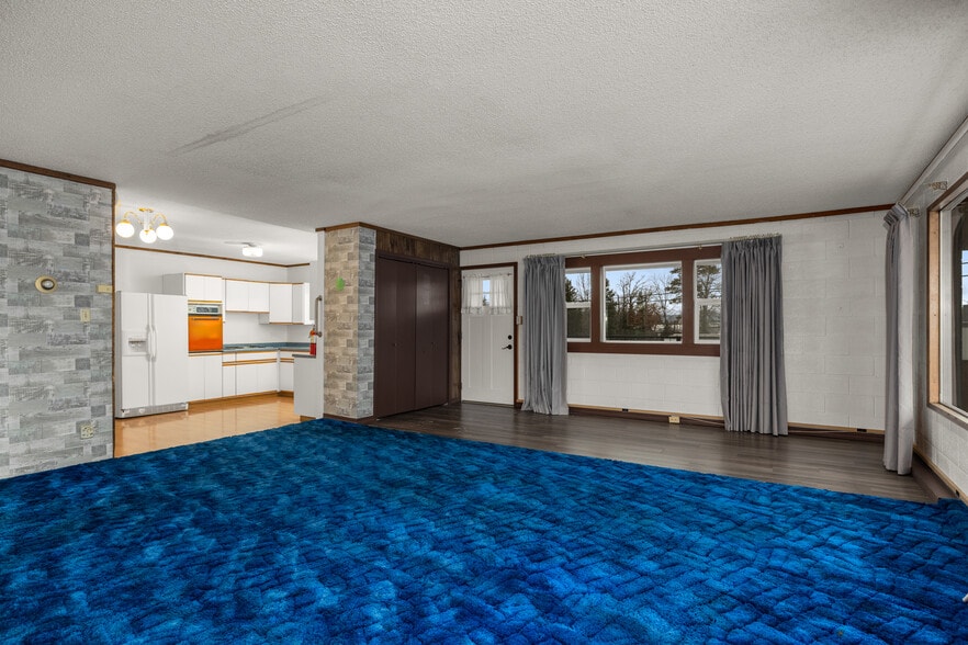 More Photos Of 1282 US Highway 2 E, Kalispell Apartments For Sale