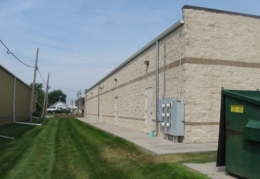More Photos Of 2015 W Broadway Ave, Council Bluffs Unknown For Lease