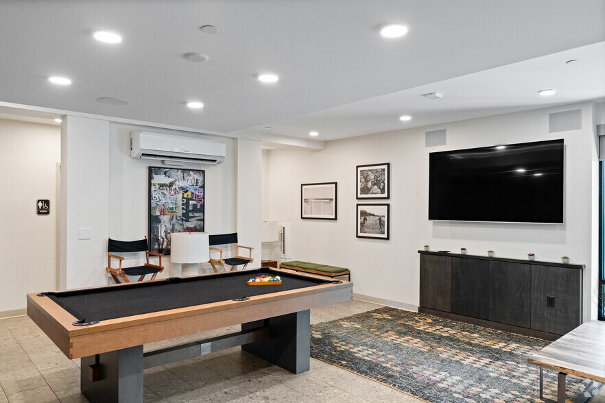 More Photos Of 1710 E Thousand Oaks Blvd, Thousand Oaks Apartments For Lease