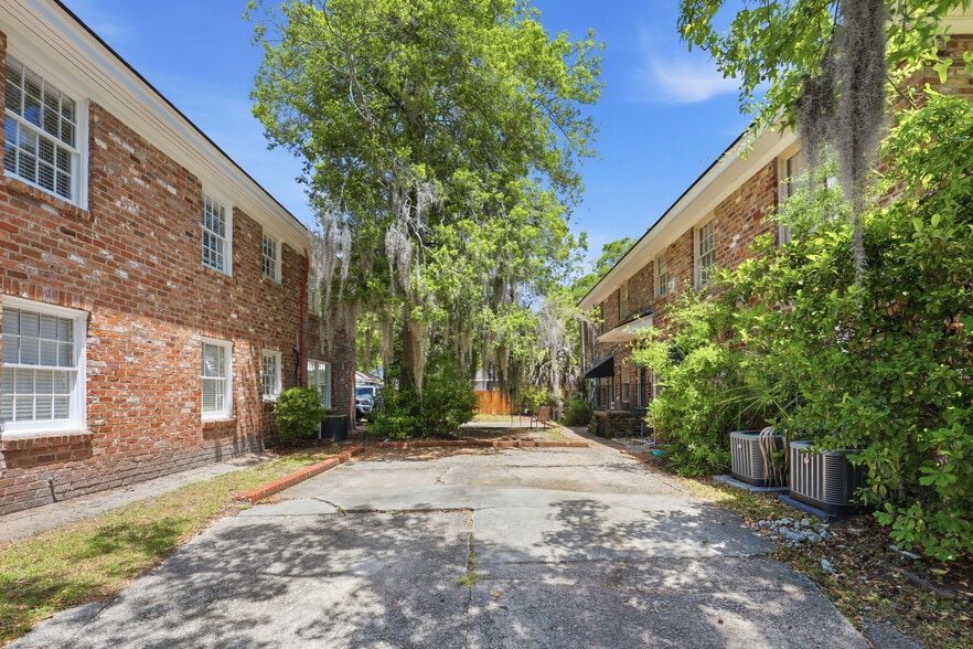 More Photos Of 3411 Bull St, Savannah Apartments For Sale