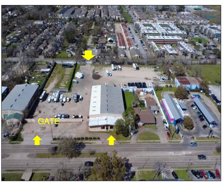 More Photos Of 1967 Bingle Rd, Houston Warehouse For Lease