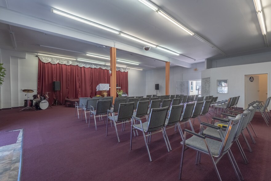 More Photos Of 4620 S Central Ave, Los Angeles Storefront For Sale