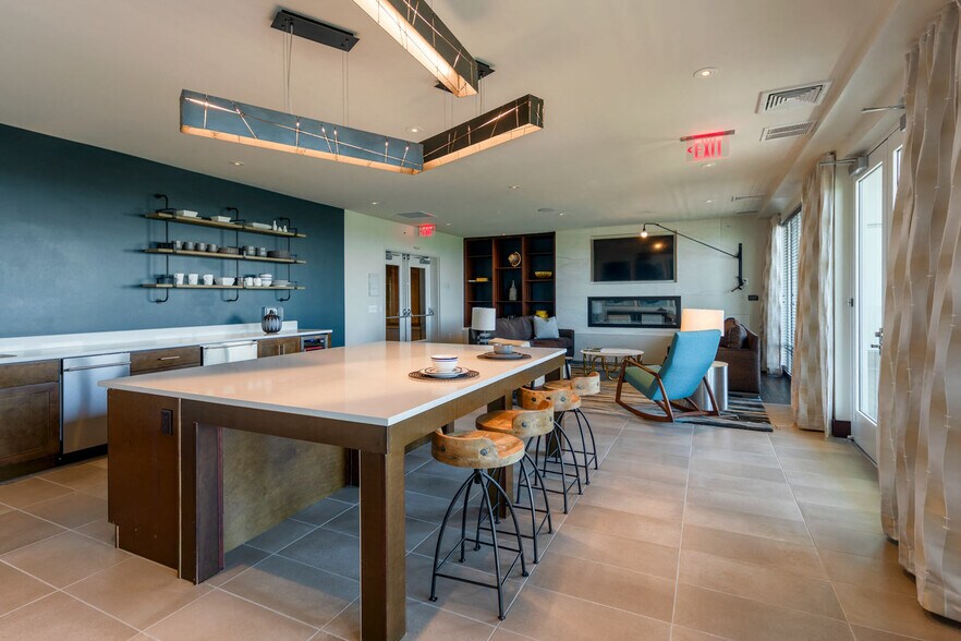 More Photos Of 11830 Sunrise Valley Dr, Reston Apartments For Lease