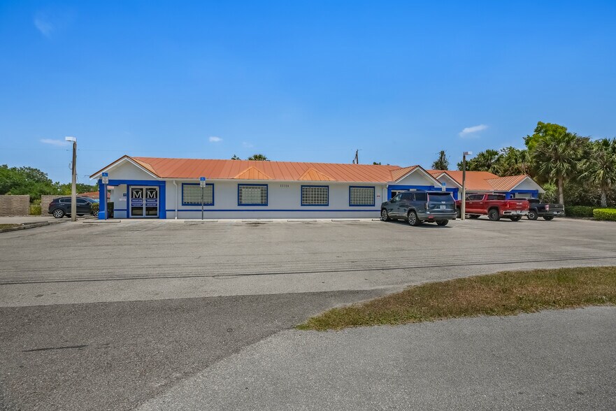Primary Photo Of 13214 Palm Beach Blvd, Fort Myers Medical For Sale