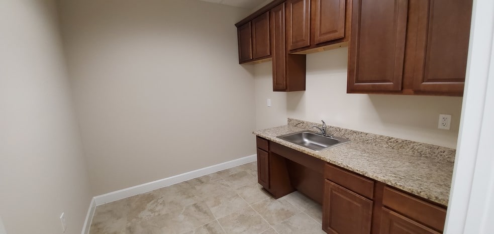 More Photos Of 1526 Katy Gap Rd, Katy Medical For Sale