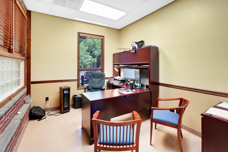More Photos Of 9 Spring St, Freehold Office For Sale