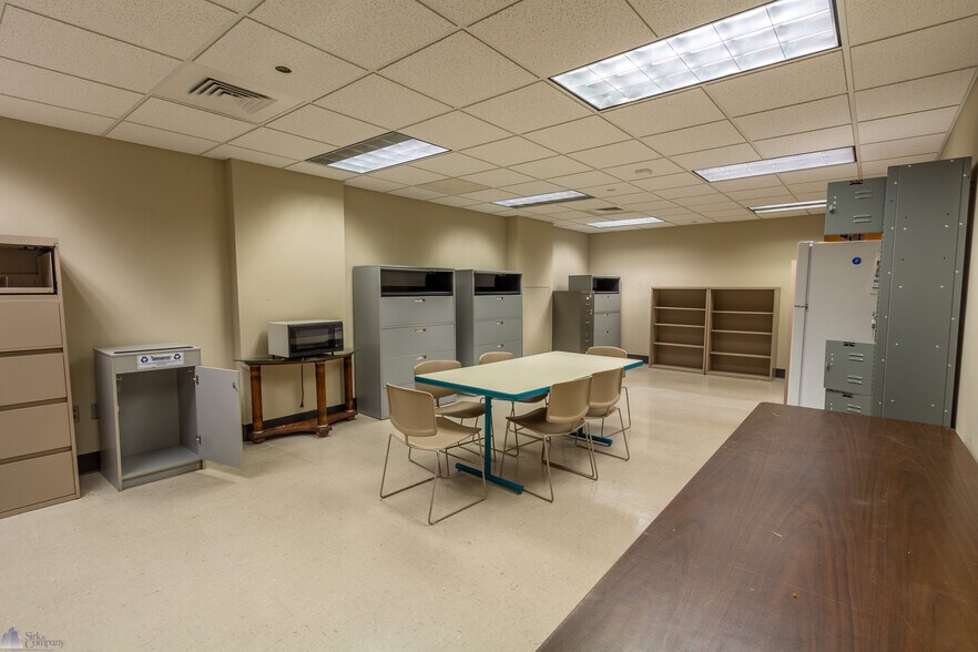 More Photos Of 100 S 4th St, Paducah Office For Lease