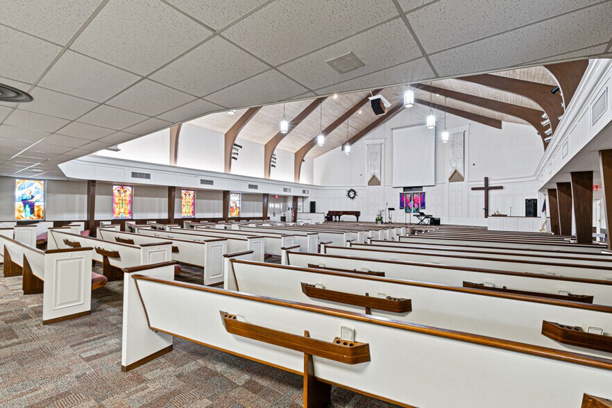 More Photos Of 2703 Wesley St, Greenville Religious Facility For Sale