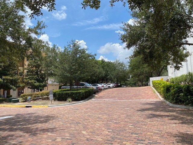 More Photos Of 2295 S Hiawassee Rd, Orlando Coworking Space