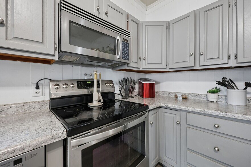 More Photos Of 1520 Island Rd, Circleville Multifamily For Sale