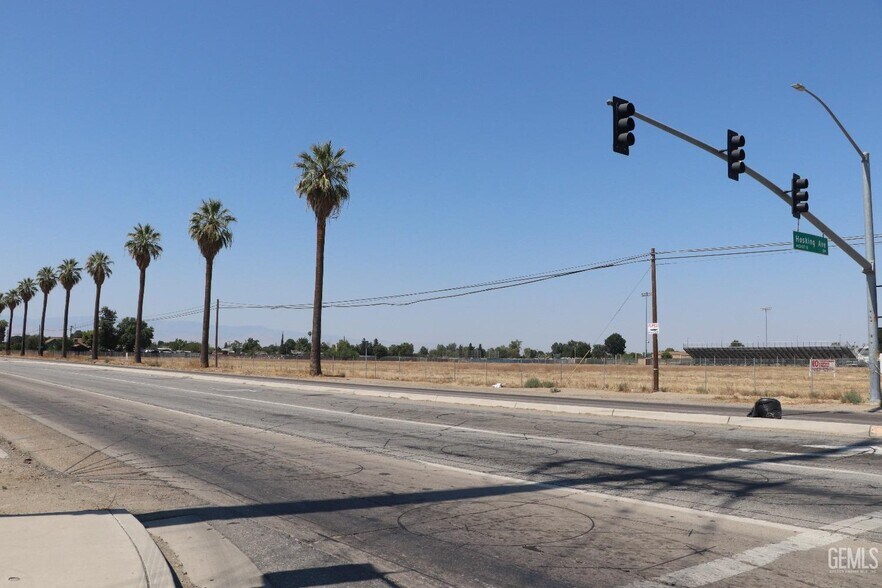 More Photos Of SWC Hosking & S Union Ave, Bakersfield Land For Sale