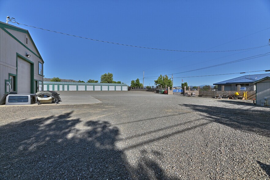 More Photos Of 21 Ball Rd, Eagle Point Warehouse For Sale