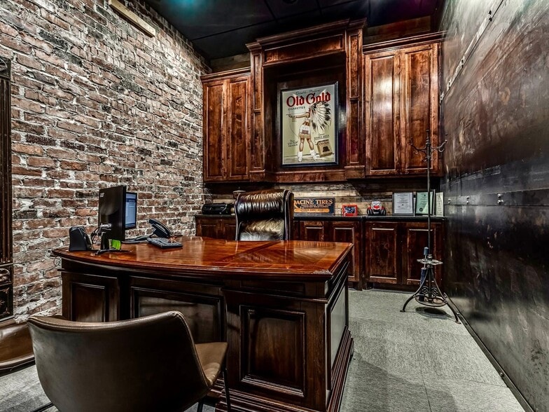 More Photos Of 2238 N Broadway St, Checotah Auto Repair For Sale