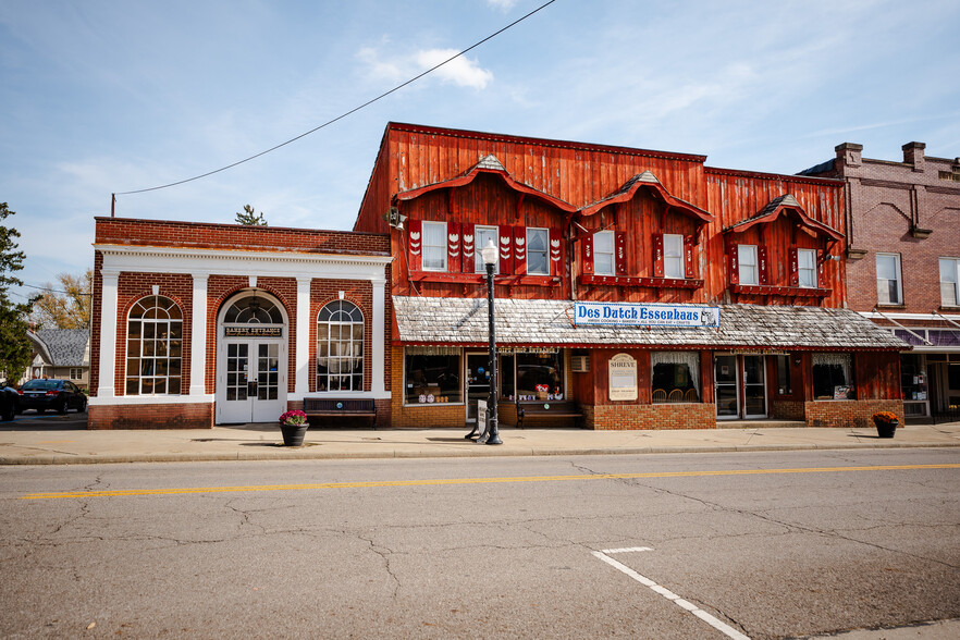 Primary Photo Of 176 N Market St, Shreve Storefront Retail Office For Sale