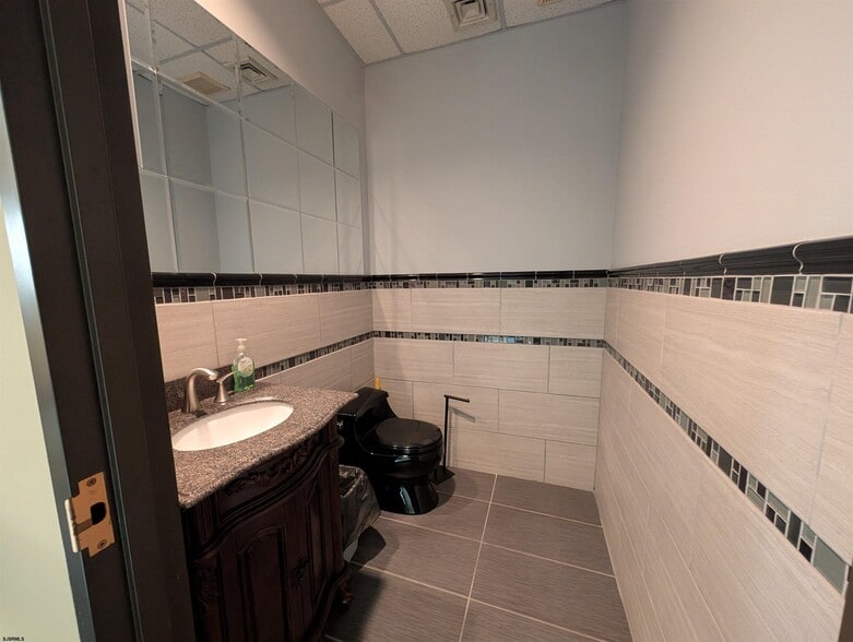 More Photos Of 2511 Fire Rd, Egg Harbor Township Light Distribution For Sale