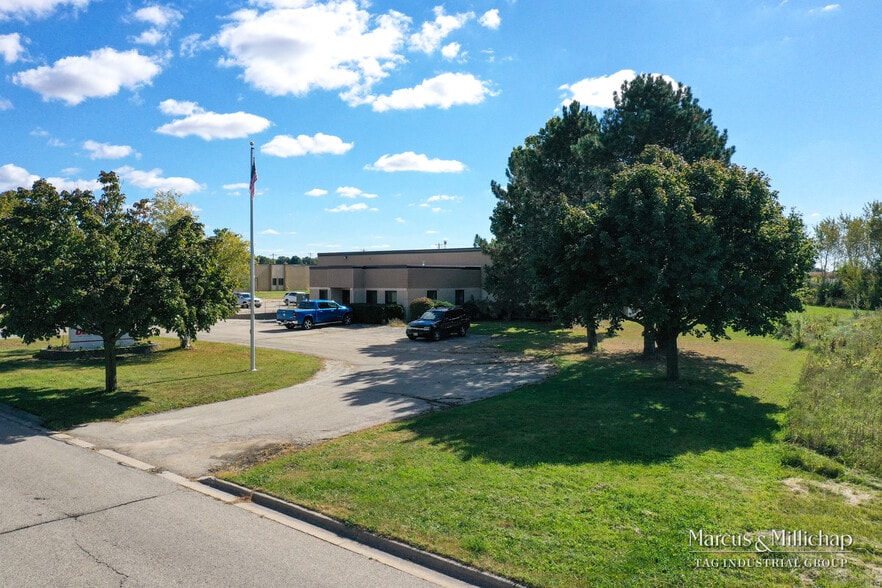 More Photos Of 965 Koopman Ln, Elkhorn Manufacturing For Sale