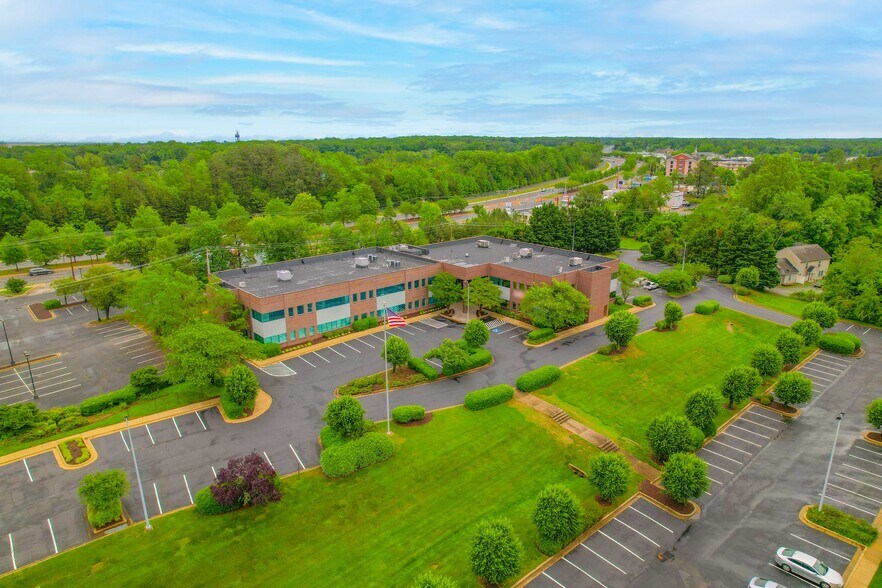 More Photos Of 46650 Corporate Dr, Lexington Park Office For Sale