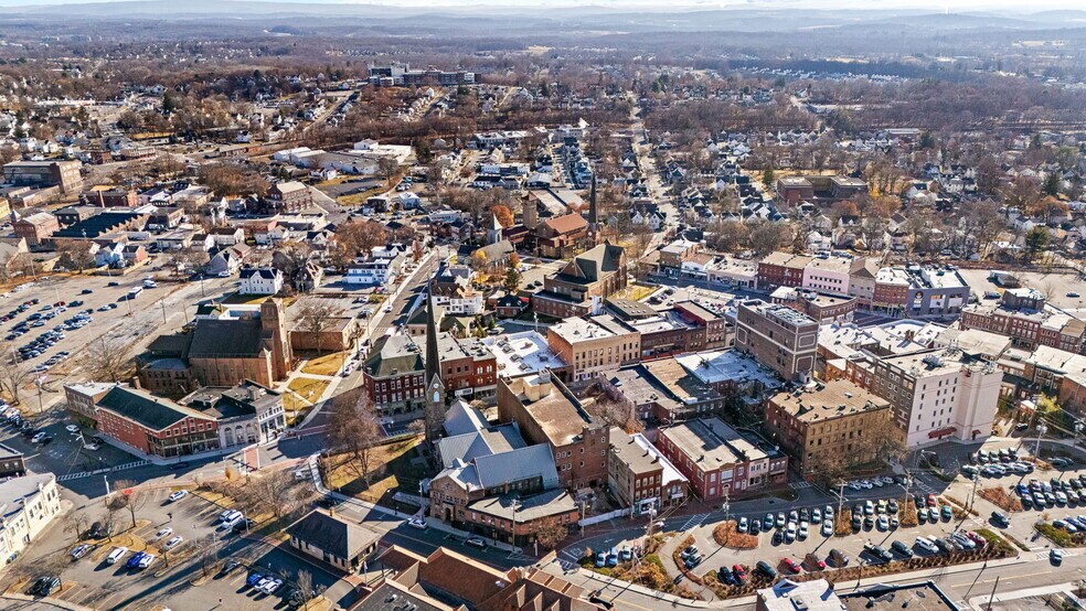 More Photos Of 48-54 North St, Middletown Apartments For Lease