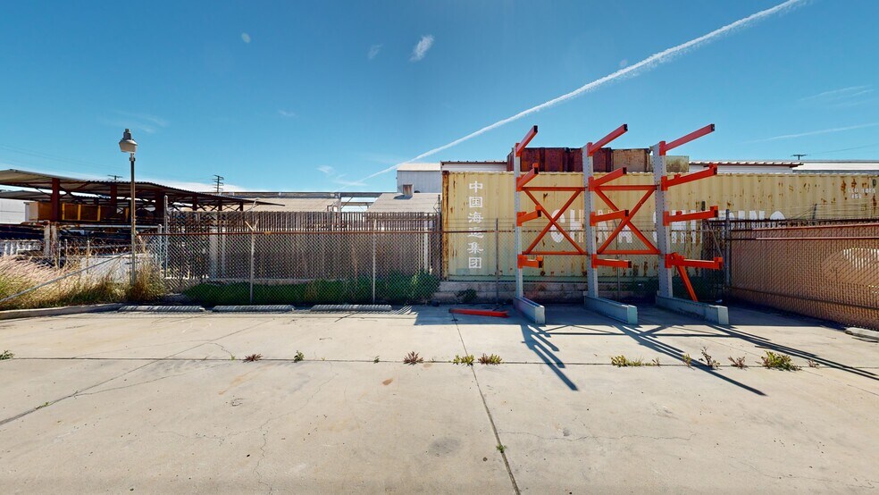 Primary Photo Of 844 N Vernon St, Azusa Warehouse For Lease