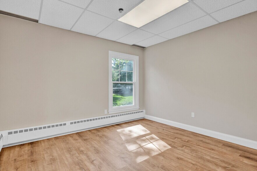More Photos Of 215 Old Tappan Rd, Old Tappan Medical For Lease