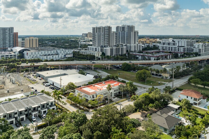 More Photos Of 6900 SW 80th St, Miami Medical For Lease