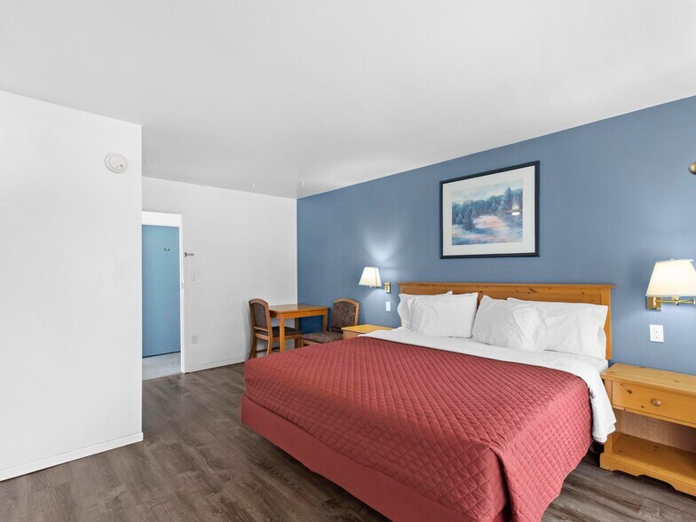 More Photos Of 935 9th Ave, Sidney Hotel For Sale