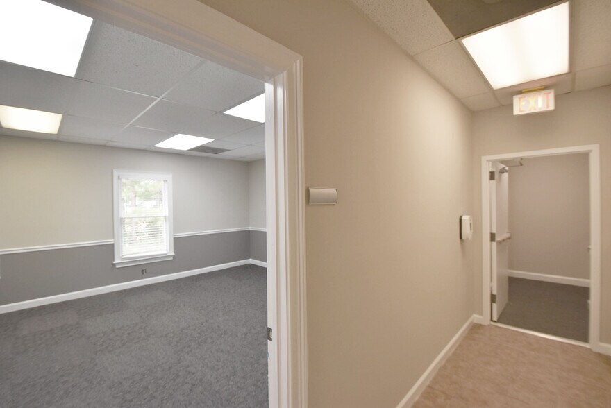 More Photos Of 116 Peachtree Ct, Peachtree City Medical For Lease