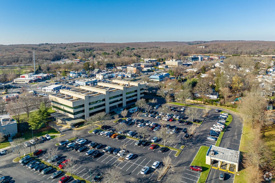 More Photos Of 115 Broadhollow Rd, Melville Office For Lease
