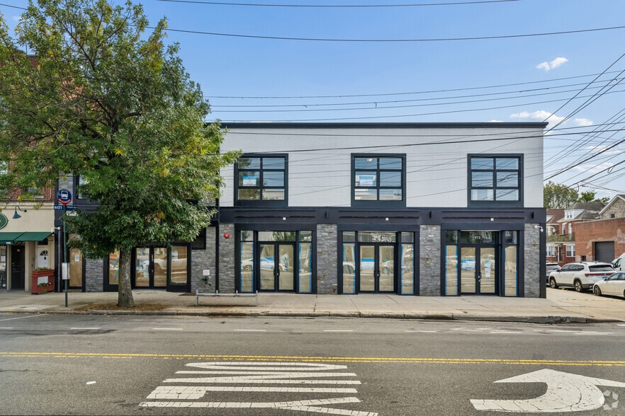 More Photos Of 972-978 Morris Park Ave, Bronx Office For Lease