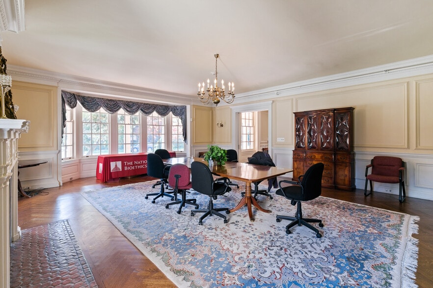 More Photos Of 6399 Drexel Rd, Philadelphia Apartments For Lease