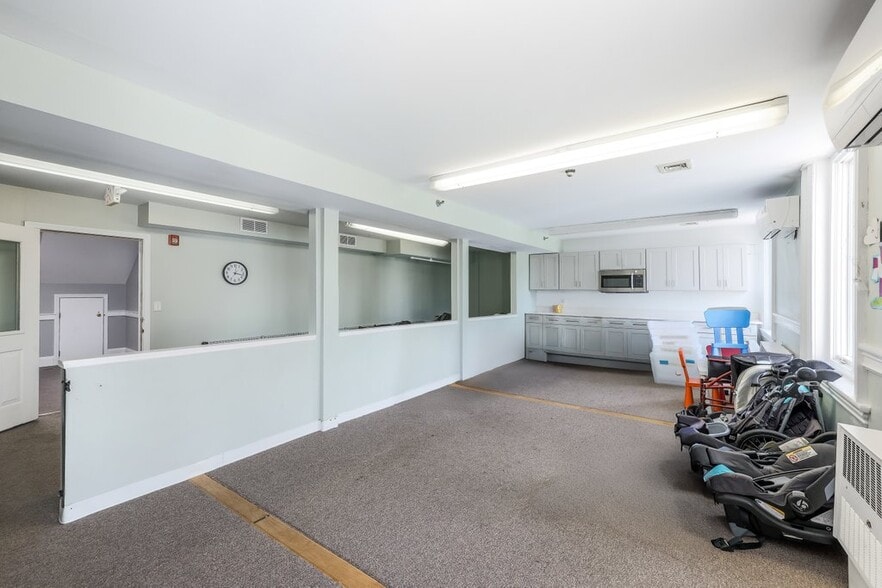 More Photos Of 86 Pleasant St, Marlborough Religious Facility For Sale