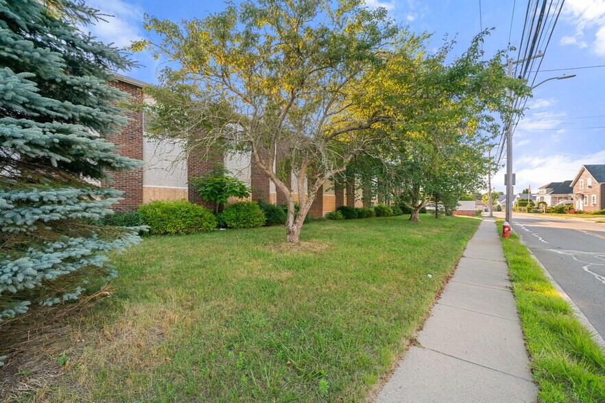 More Photos Of 1123 Rockdale Ave, New Bedford Rehabilitation Center For Sale