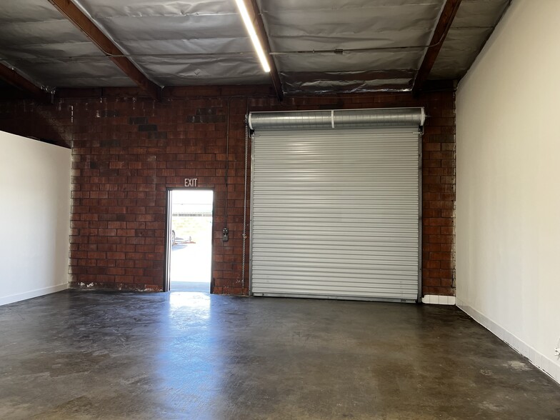 More Photos Of 1420 W Rosecrans Ave, Gardena Service For Lease